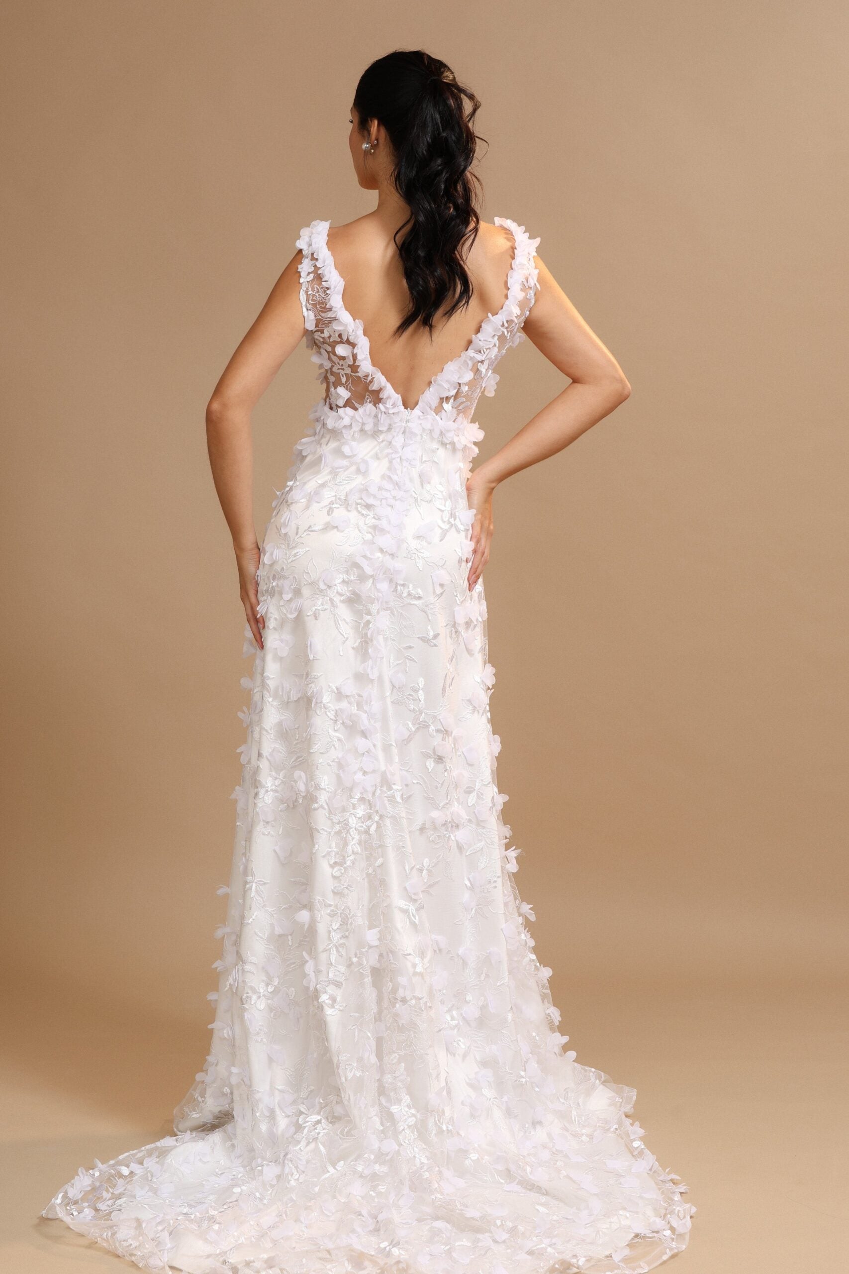 FR Feathers Bride Dress