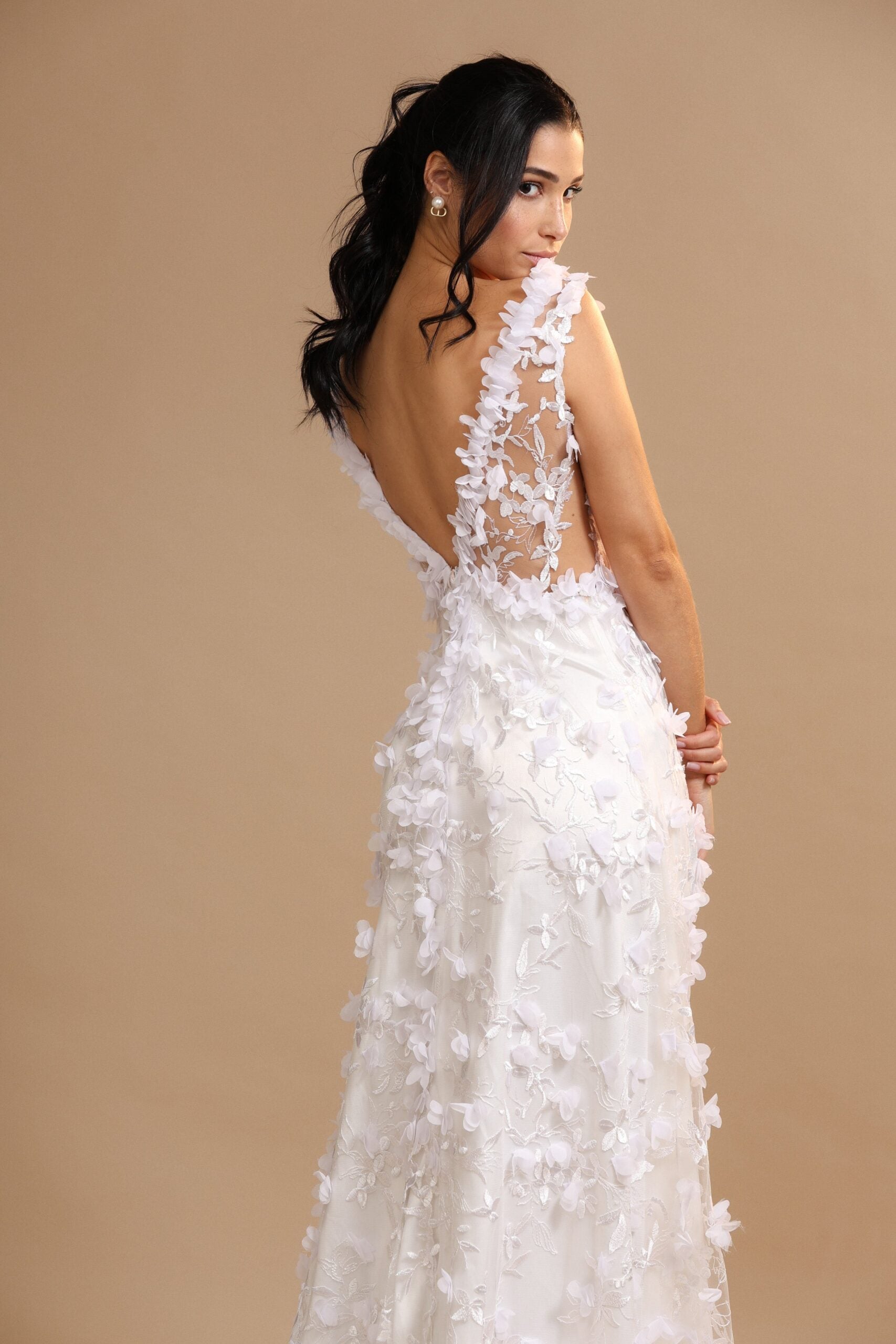 FR Feathers Bride Dress