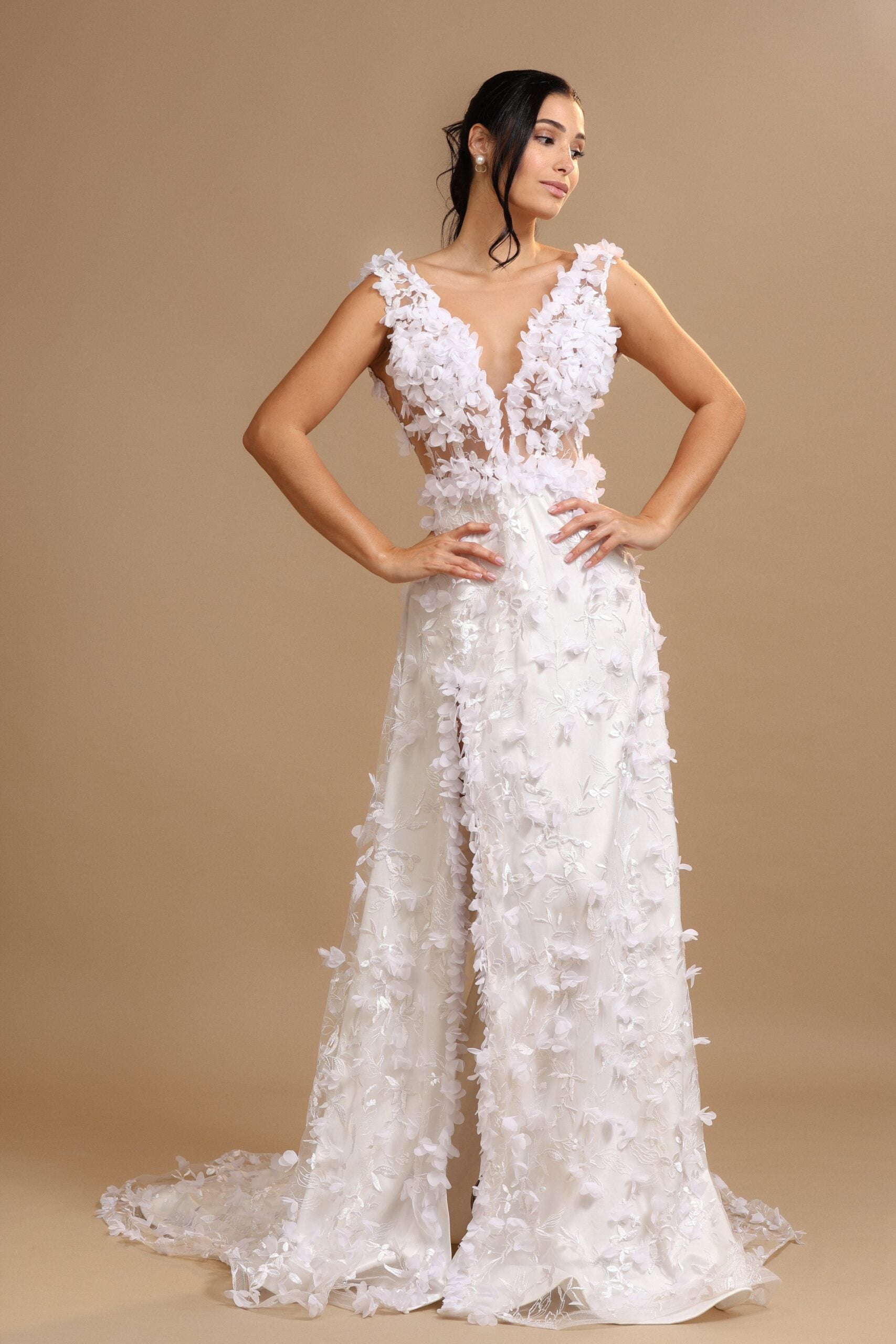 FR Feathers Bride Dress