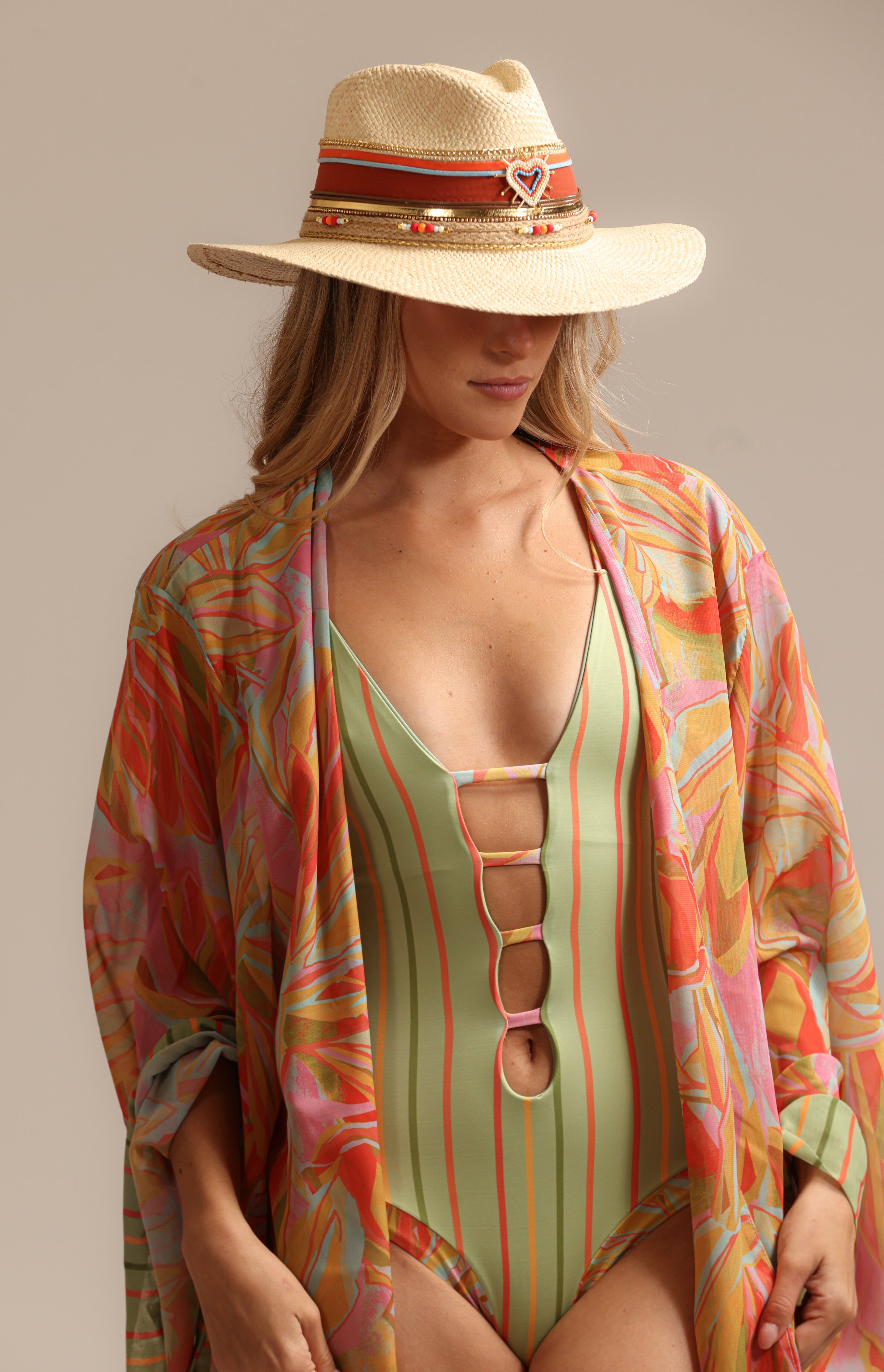 FR Tropical Love Hat